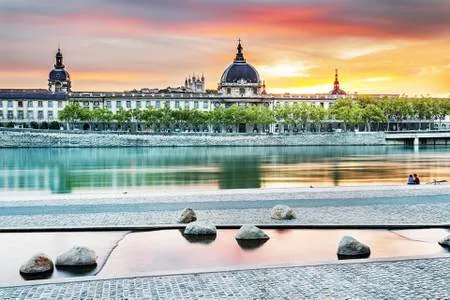 Lione